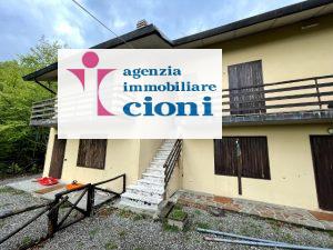 Mansarda Indipendente Trilocale Doganaccia Mq 50 Piano Primo Caminetto Due Balconi Soffitta Caldaia Gas GPL