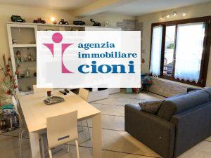 Affitto Mono-Trilocale Abetone Centro Mq 75 Piano Terra Giardino Mq 30 Sette Posti Letto Posto Auto Coperto Cantina
