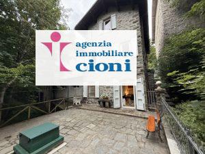 Villetta-Sasso Bifamiliare Abetone Ovovia Trilocale Mq 120 Tre Livelli Terrazzo Mq 100