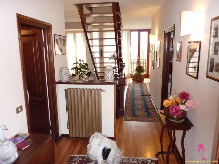 220520101803p1020810