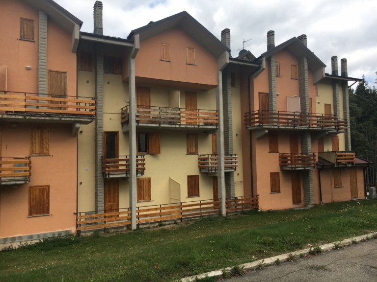 Affitto Appartamento Bilocale Faidello Parco-Daini Mq 50 Piano Terra Caminetto Giardino Cantina (3)