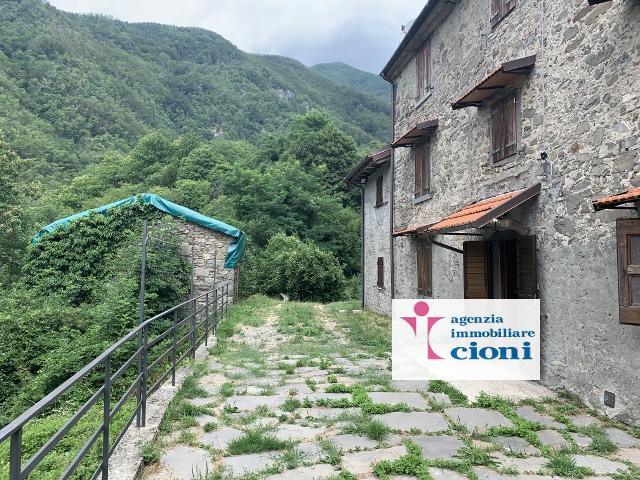 Affitto-Casale-Rivoreta-Cutigliano-Villa-Terratetto-Mq-200-Giardino-Mq-1500-Sei-Locali-Quattro-Camere-Cinque-Bagni-7