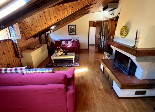 Affitto Mansarda Quadrilocale Fiumalbo V. Versurone Piano 2° Parquet Caminetto Cantina