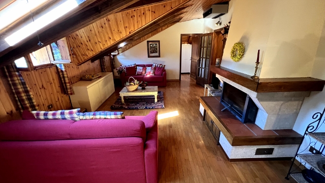 Affitto Mansarda Quadrilocale Fiumalbo V. Versurone Piano 2° Parquet Caminetto Cantina