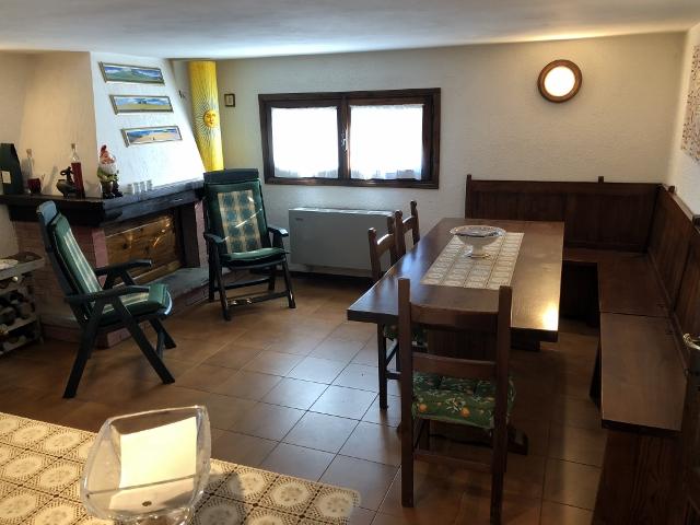 Appartamento-Quattro-Vani-Dogana-Nuova-Due-Livelli-Mq-100-39