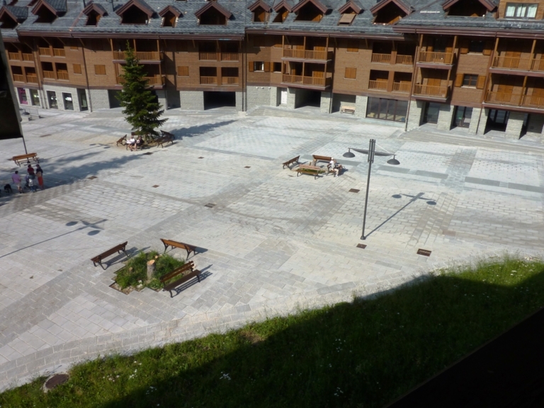 Bilocale Val-di-luce Abetone Mq 57 P. 1° Ascensore Balcone Parcheggio Coperto Cantina Fronte Piste