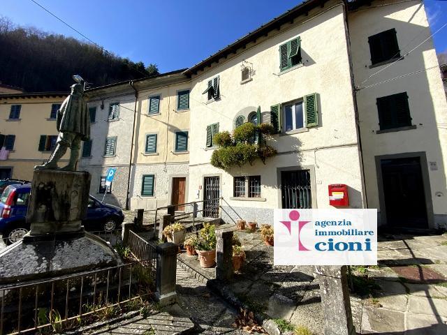 Rustico-Terratetto-Pianosinatico-Mq-80-Otto-Locali-Indipendente-3