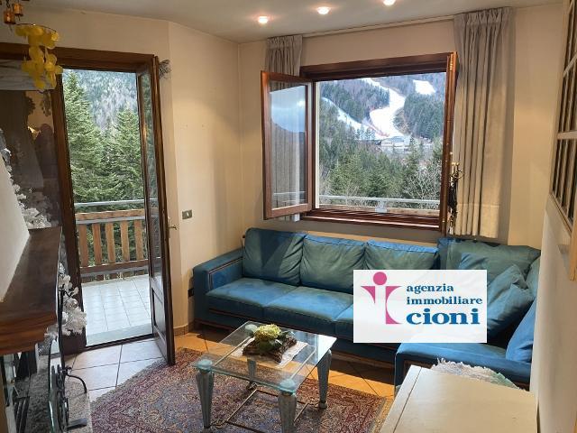 Trilocale-Abetone-Le-Motte-Mq-70-terzo-piano-ascensore-cantina-garage-28