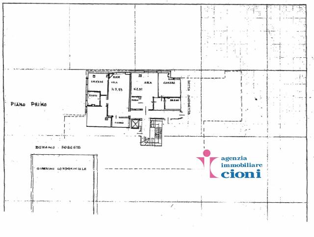 Trilocale-Le-Regine-Centro-Mq-75-Piano-Primo-Ascensore-Posto-Auto-Coperto-Cantina-Giardino-5-2