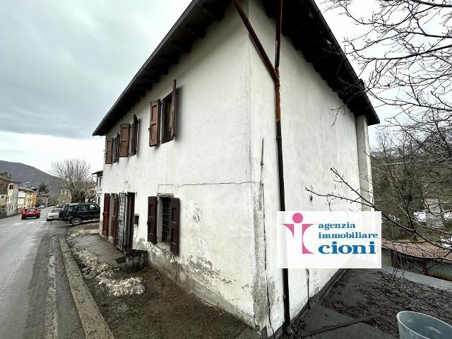 Villetta-Bifamiliare-Va-Giardini-Faidello-Fiumalbo-Mq-300-Tre-Livelli-3-5