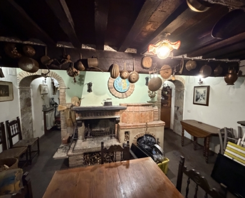 Villetta Terratetto Schiera Porzione di Bifamiliare Prunetta Sette Vani Mq 160 Quattro Livelli Cantina Due Ingressi