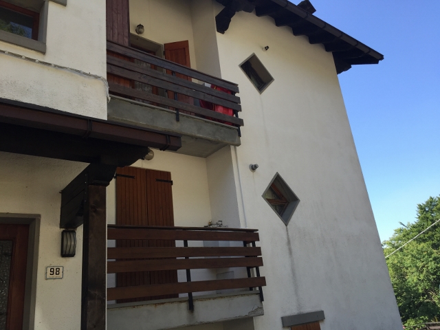 Trilocale Bar Alpino Fiumalbo Mq 65 Piano Primo Due Balconi Posto Auto Coperto (6)