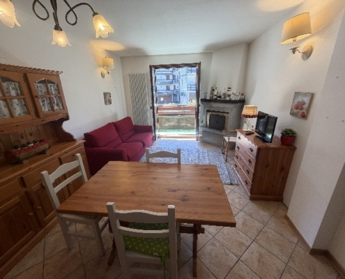 Appartamento Bilocale Le-Motte Abetone Mq 55 Piano Primo Terrazzo Cantina Posto Auto Scoperto assegnato