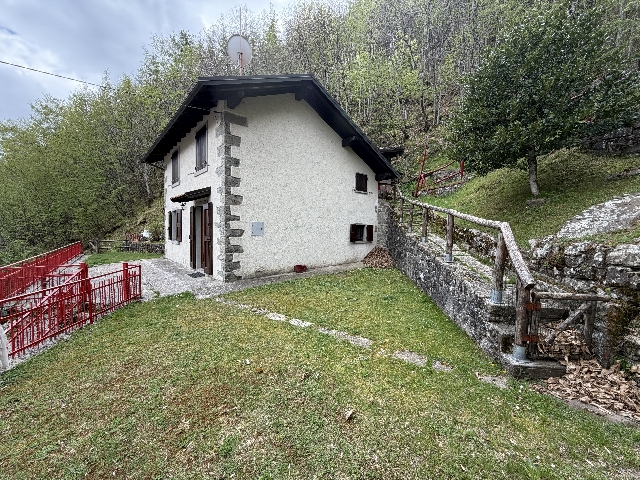 Villetta TerraTetto Mq 90 Pianosinatico V. Brennero 5 Vani 2 Liv. Giardino Mq 200 (26)